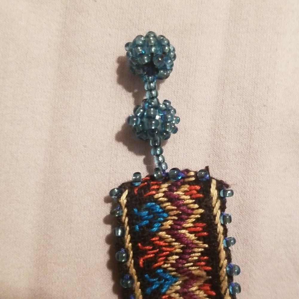 Adjustable Aztec pattern cloth bracelet - Picture 2 of 4